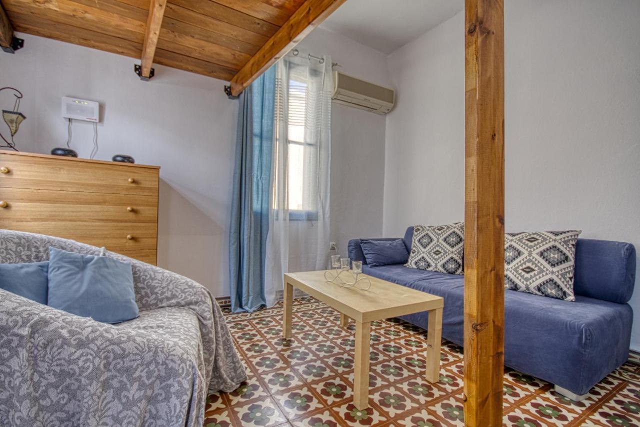 Mascot Bar Street Apartments Rhodes City Екстер'єр фото
